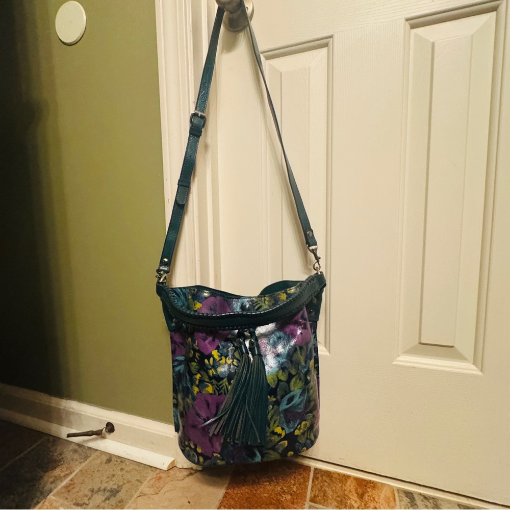 Gorgeous Patricia Nash Leather Crossbody Bucket Bag in Deep Blue Nature! - Picture 16 of 16
